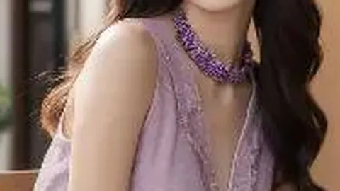 陈坤陆毅曾倾心追求，她却嫁“丑丈夫”，现成娱乐圈半壁江山掌门人